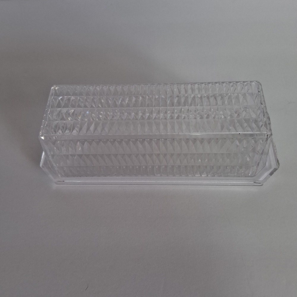 Vintage Arrow Plastics 202 Clear Plastic Diamond Cut Covered Butter Dish USA - Picture 8 of 11